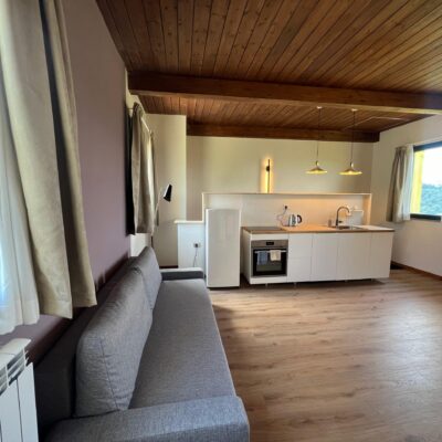 77fb686f-3213-46cb-b3e0-ec447250f7a4